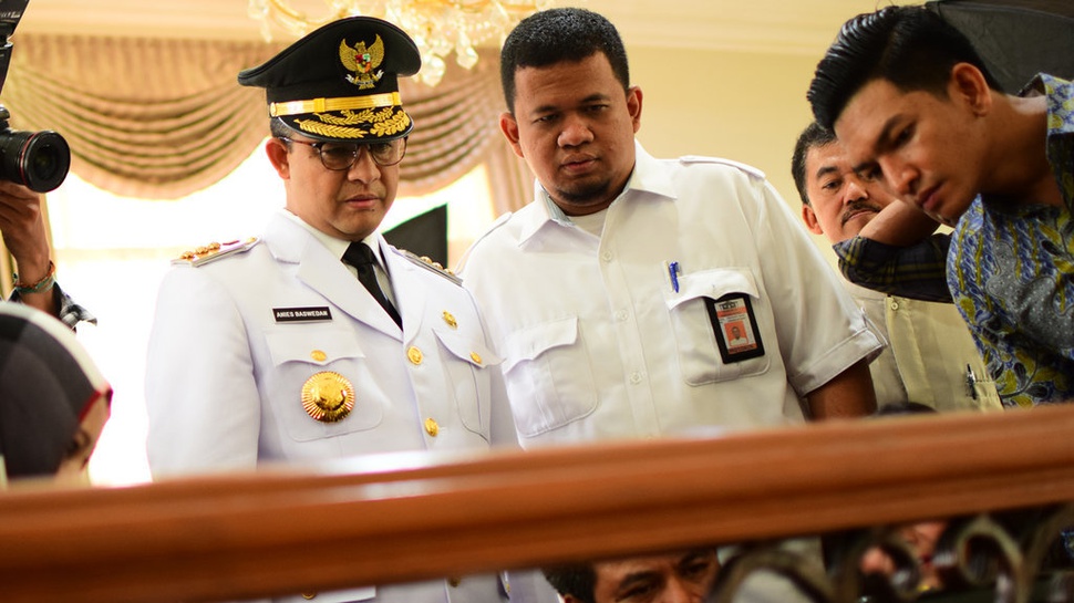 Pelantikan Gubernur DKI Jakarta: Polisi-TNI Amankan Istana 