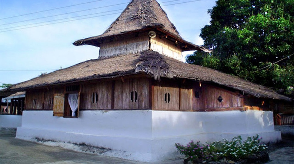 Masjid Wapauwe Kaitetu: Saksi Sejarah Islam di Tanah Maluku