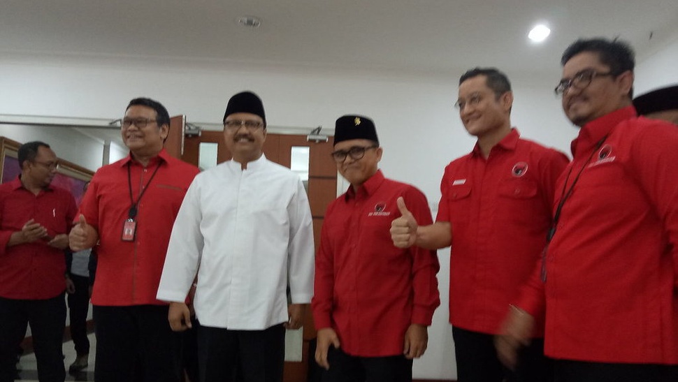 Gus Ipul Sampaikan Pesan Kiai kepada Megawati Soal Pengganti Anas