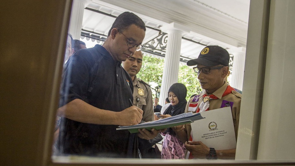 Anies Nilai Fasilitas Umum di Jakarta Belum Ramah Disabilitas