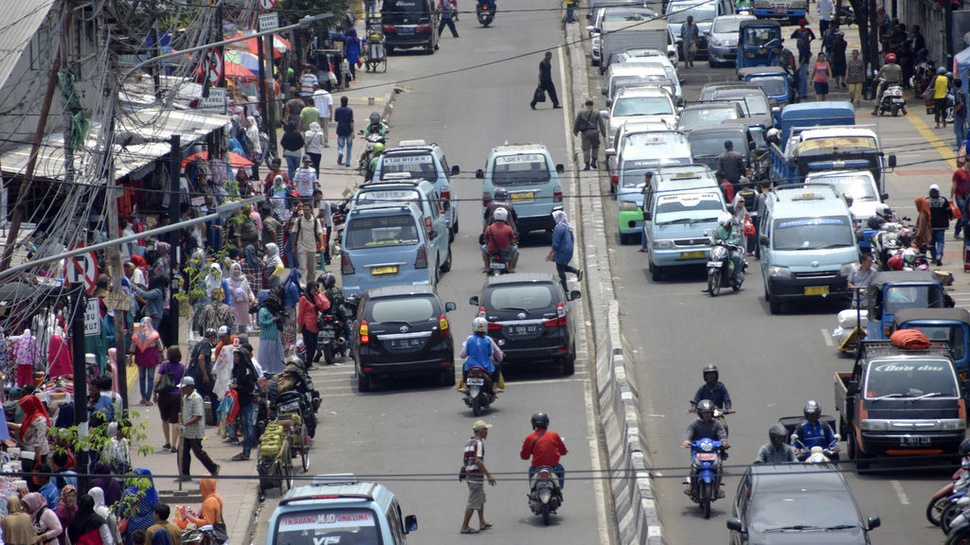 Benarkah Pejalan Kaki Penyebab Kemacetan Tanah Abang?