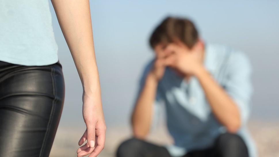 7 Tanda Mengalami Relationship Anxiety & Cara Mengatasinya