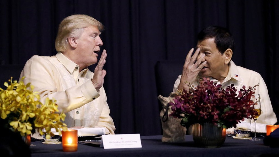 Trump Ramah pada Duterte, Sebut Filipina Penting untuk Militer 