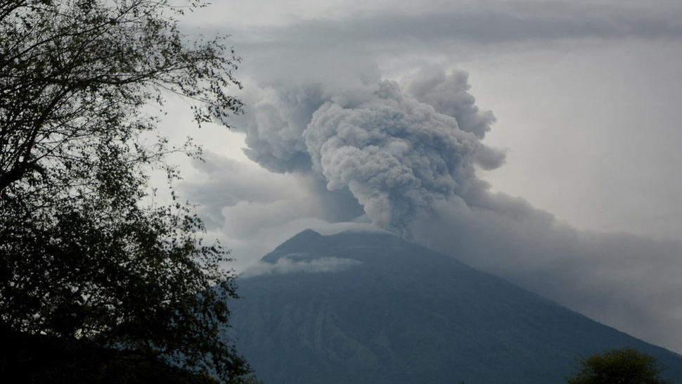 Gunung Agung Erupsi, Penerbangan Citilink ke Bali dan Lombok Batal