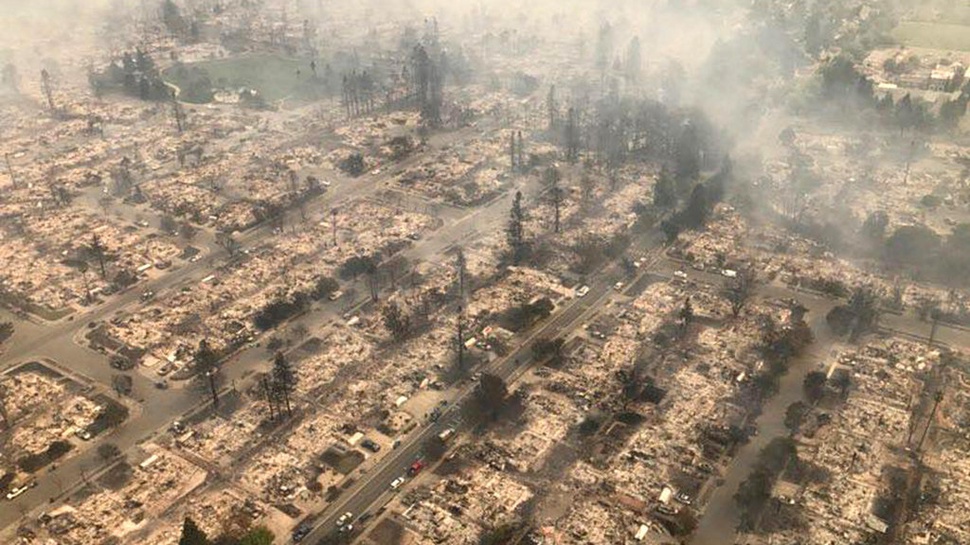 Kebakaran Hebat Berhari-Hari di California Hancurkan 400 Bangunan