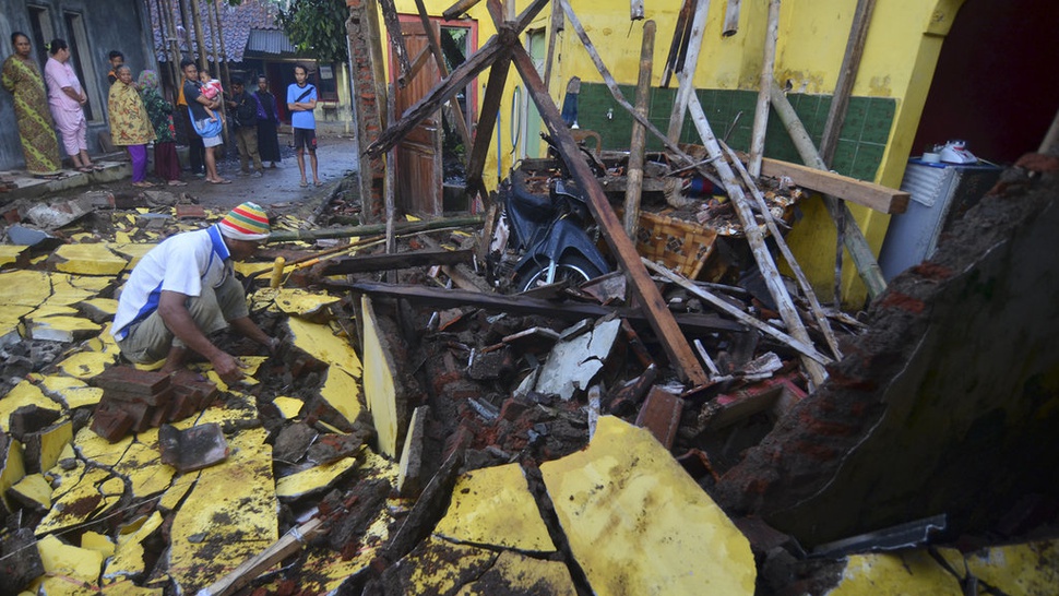Aktivitas Warga Pesisir Tasikmalaya Kembali Normal Setelah Gempa