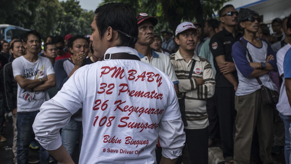 Sebagian Peserta Demo Taksi Online Berasal dari Luar Jabodetabek 