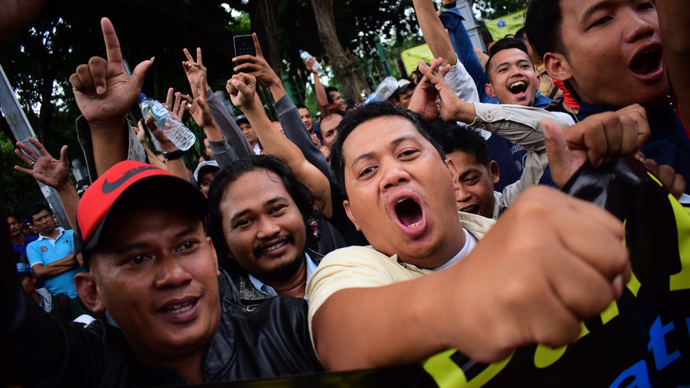 Nasib Ojek Online Selama 4 Tahun Pemerintahan Jokowi
