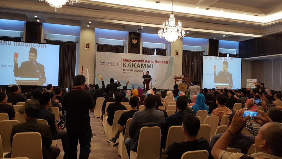 Fahri Hamzah Minta Generasi Muda Indonesia Lebih Kritis