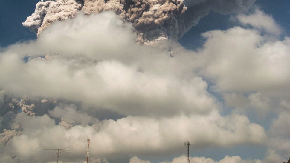 Gunung Sinabung Meletus: Lima Kecamatan Terpapar Abu Vulkanik