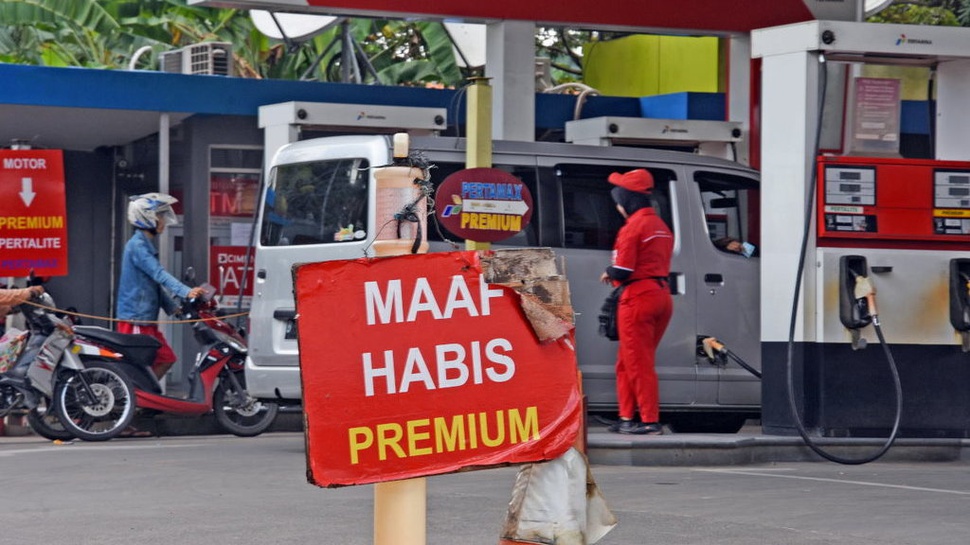 Jokowi Teken Aturan BBM Premium Belum Dihapus dari Pasaran