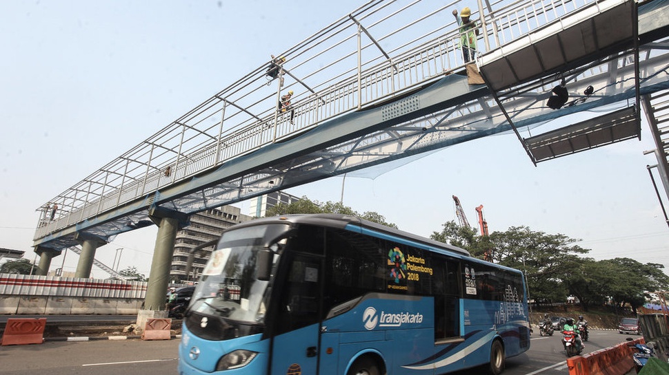 Aksi Demo Buruh Hari Ini, Rute Bus Transjakarta Masih Dialihkan