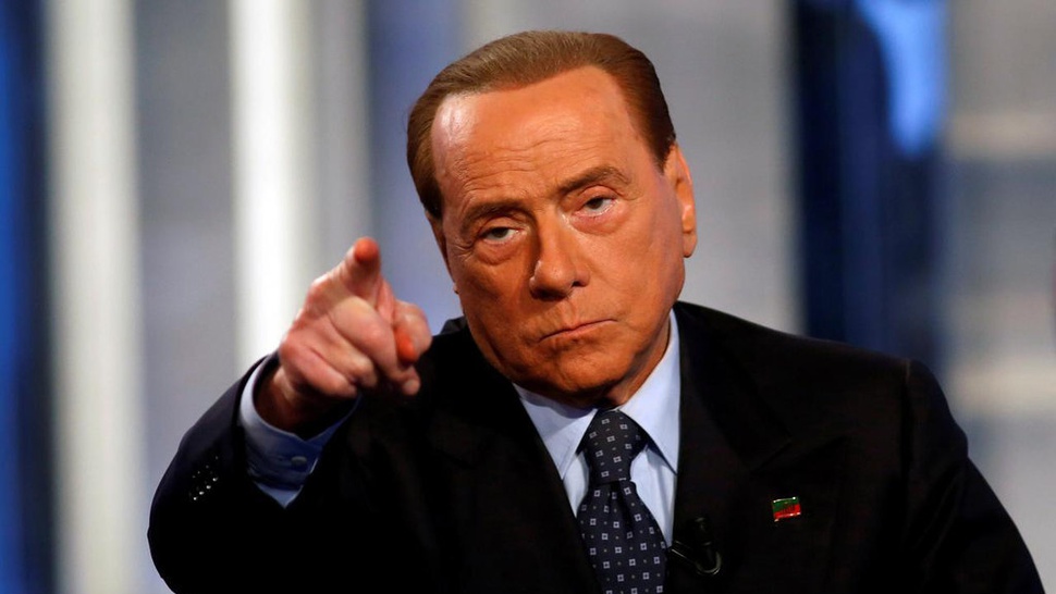 Kejatuhan dan Kejayaan Berlusconi dalam Politik & Sepakbola