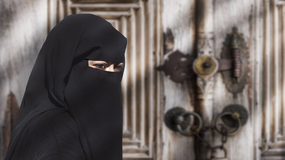 Swiss Larang Pemakaian Burqa dan Cadar di Tempat Umum