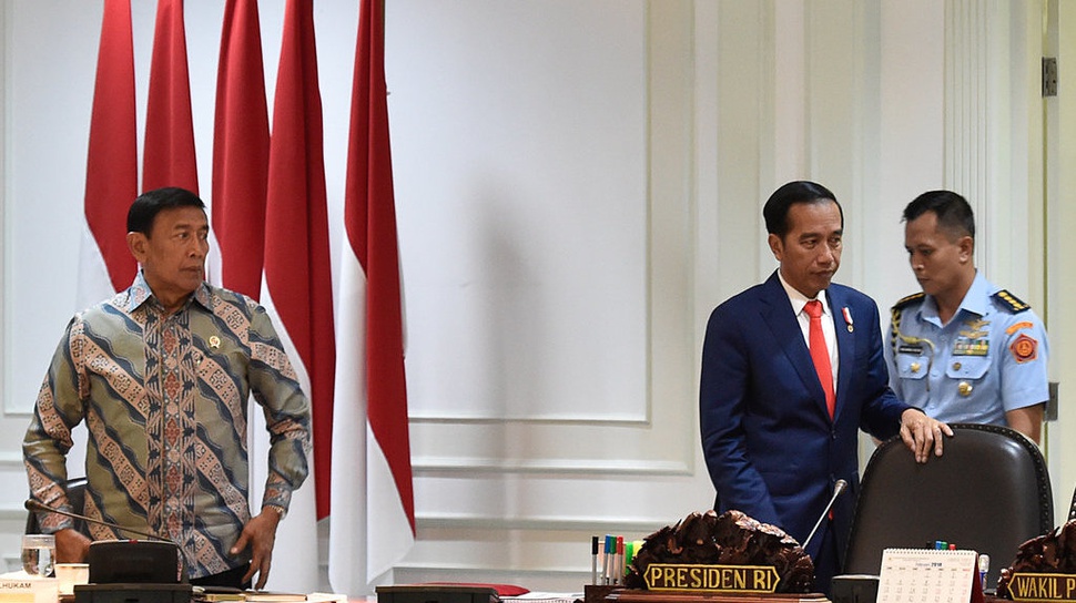 Jokowi Meneken Perpres Soal Tenaga Kerja Asing di Indonesia