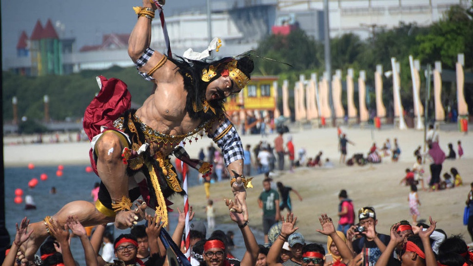 Festival Ogoh-ogoh di Pantai Ancol