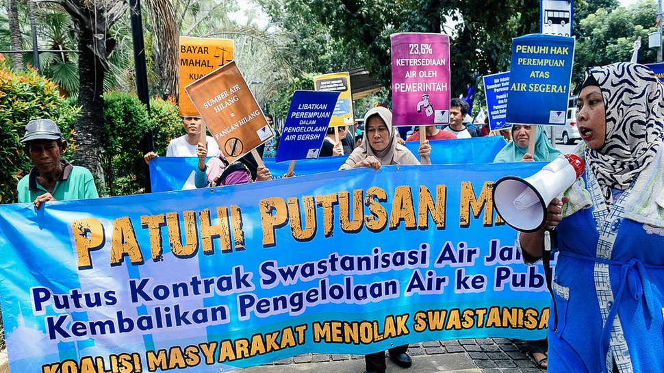 Anies & Tim Masih Bahas Putusan MA Soal Setop Swastanisasi Air DKI