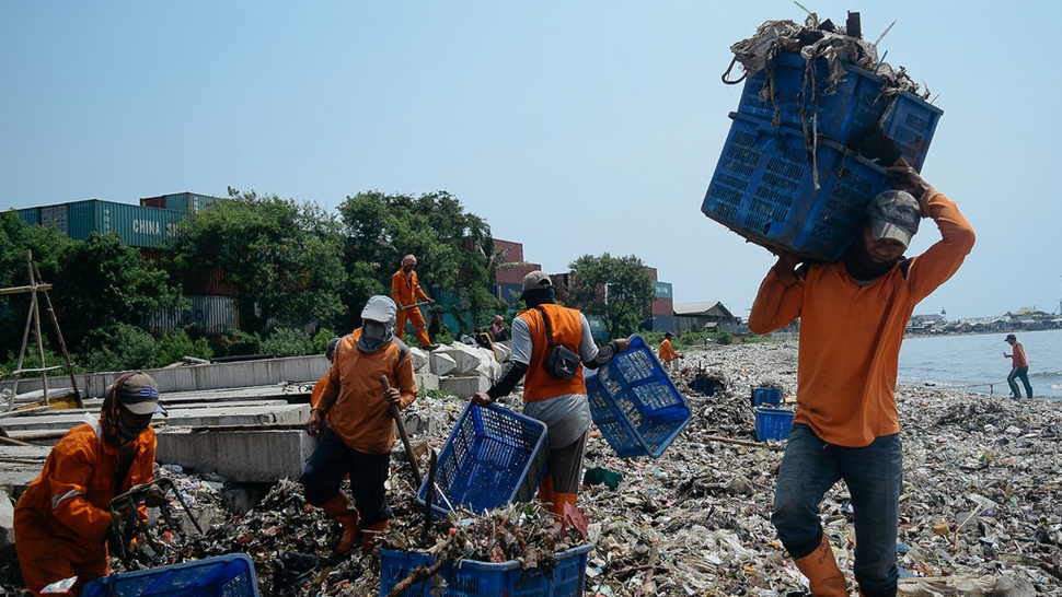 Usaha Penyelamatan Pesisir Cilincing Dari Sampah