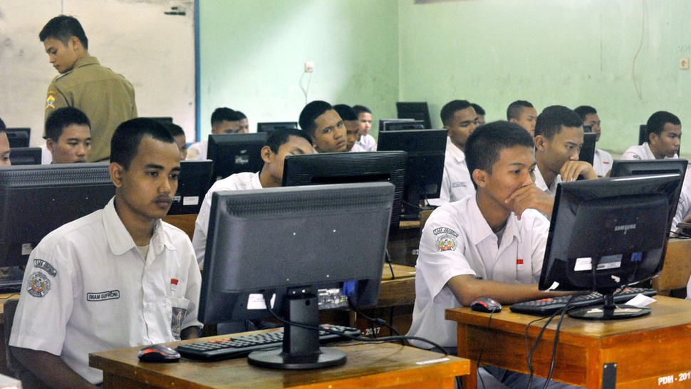 Dari 160 SMP di Cianjur, Hanya 44 Sekolah yang Ikut UNBK