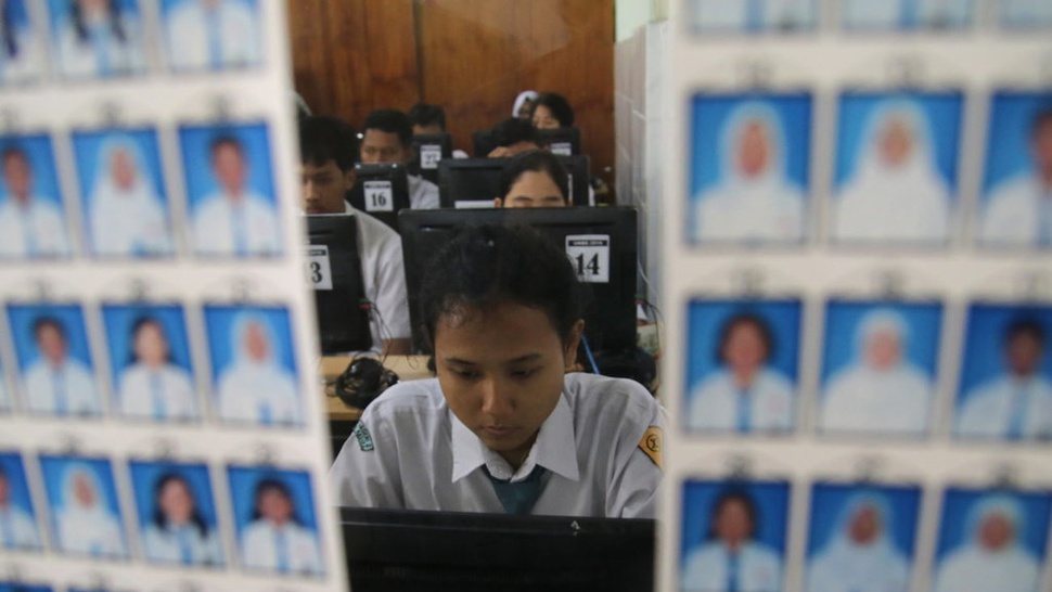 Nilai Ujian Nasional 2018 Pelajar SMA-SMK di Jawa Timur Merosot