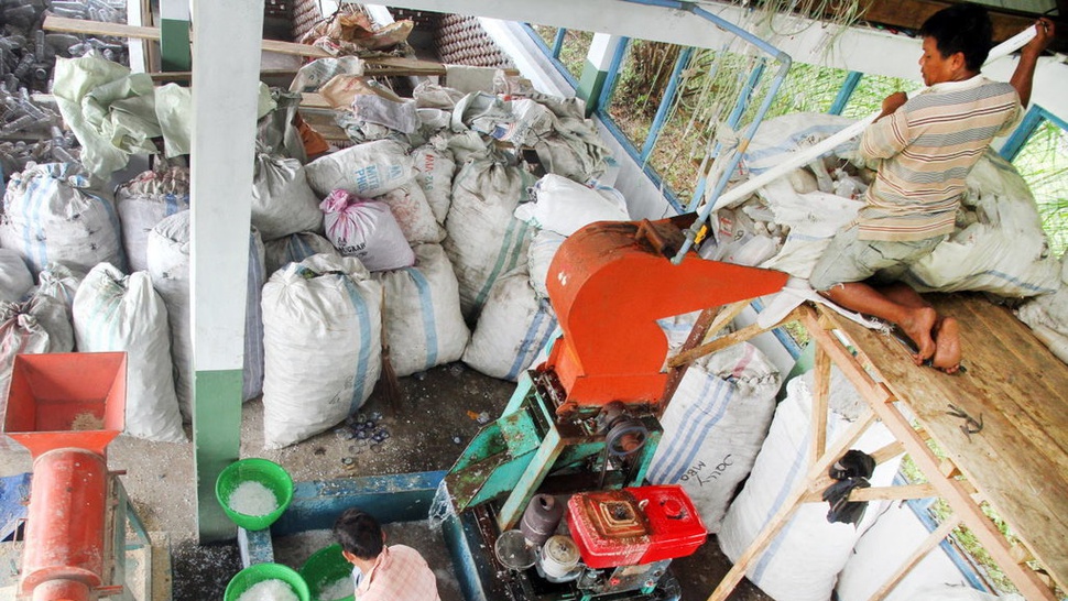 Dilema Sampah Plastik: Antara Kepentingan Lingkungan dan Bisnis