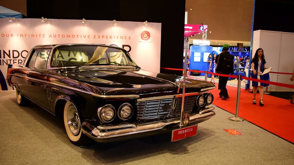 2018/04/20/cadillac-fleetwood-series-75-limousine-iims-2018--15--tirto.id-arimacs-wilander.jpg