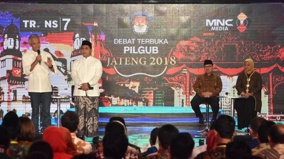 Debat Pilgub Jateng: Jurus Politik Subsidi dan KTP Elektronik