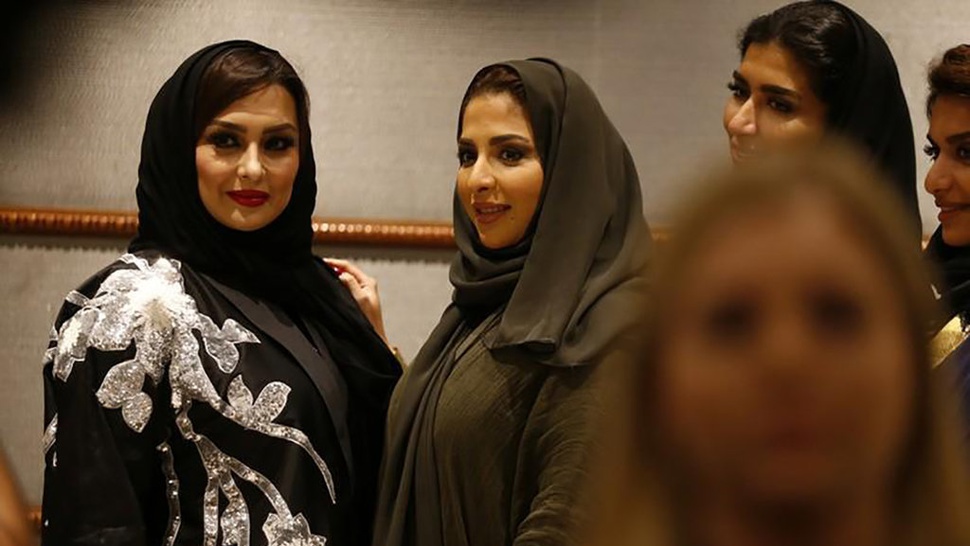 Fashion Show Pertama Kali Dalam Sejarah Arab Saudi