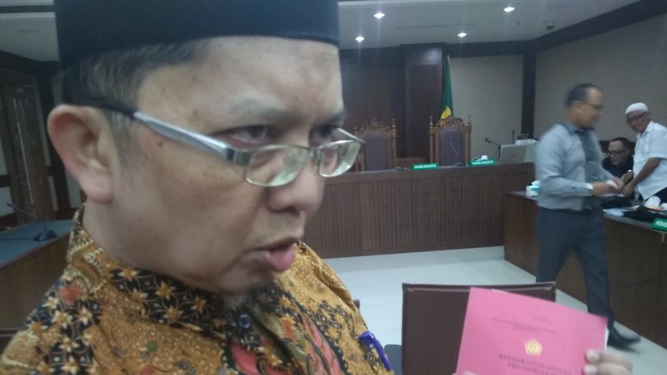 Alfian Tanjung Beberkan Alasan Cuitan PDIP 85 Persen Kader PKI