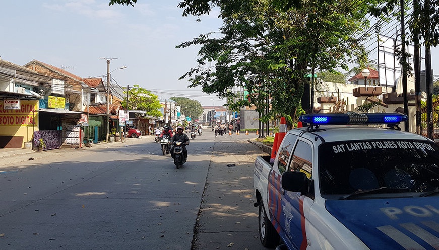 Polisi Mulai Buka Jalan di Depan Mako Brimob Depok Usai Kerusuhan