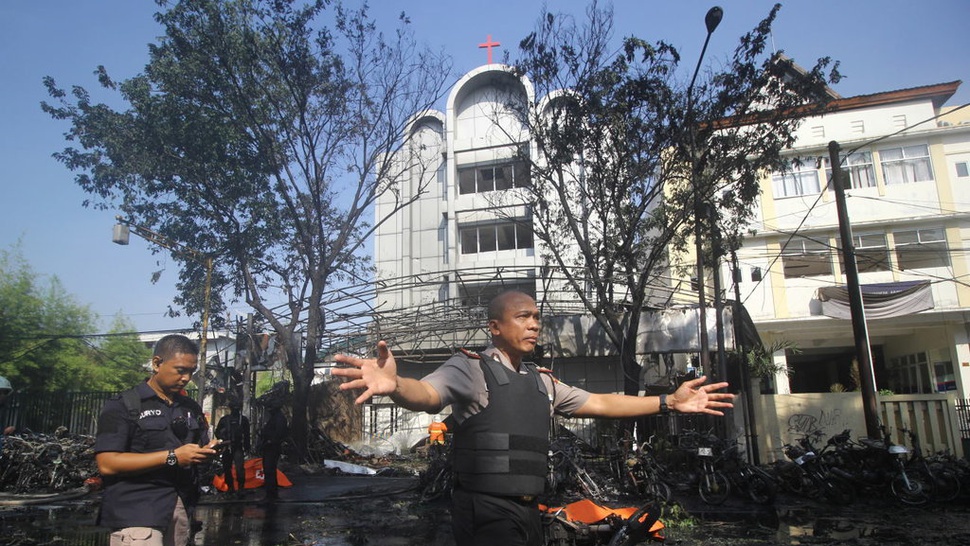 BIN Ungkap Dugaan Pelaku Bom 3 Gereja di Surabaya