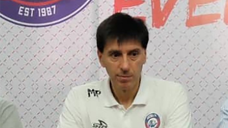 Arema FC Akhiri Kerja Sama dengan Pelatih Milan Petrovic