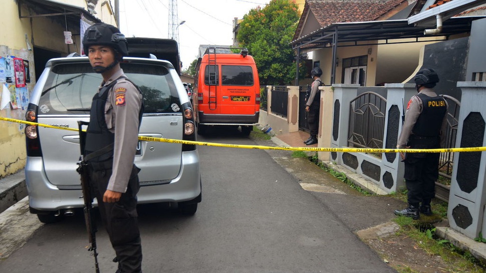 Empat Terduga Teroris di Probolinggo Ditangkap Densus Antiteror