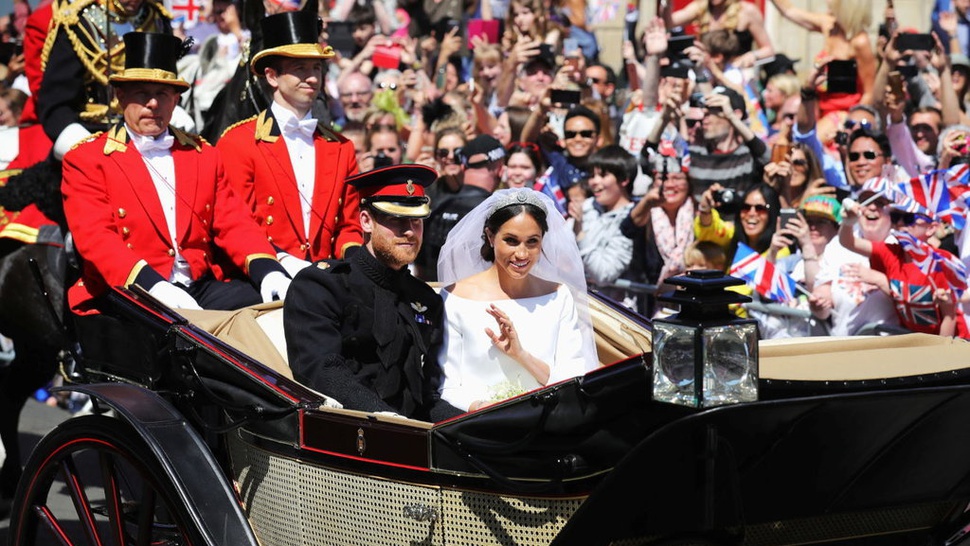 Menolak dan Menggugat Royal Wedding 