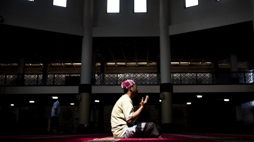 Bacaan Niat Puasa Ramadhan Bahasa Arab, Latin, serta Artinya