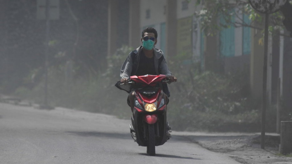 Gunung Merapi Meletus, BPDB DIY Jamin Kebutuhan Masker Warga