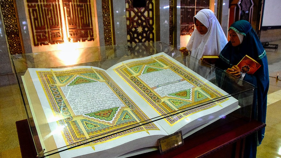 Bacaan Surah Al-Lail: Tulisan Arab, Latin, Artinya dan Keutamaannya