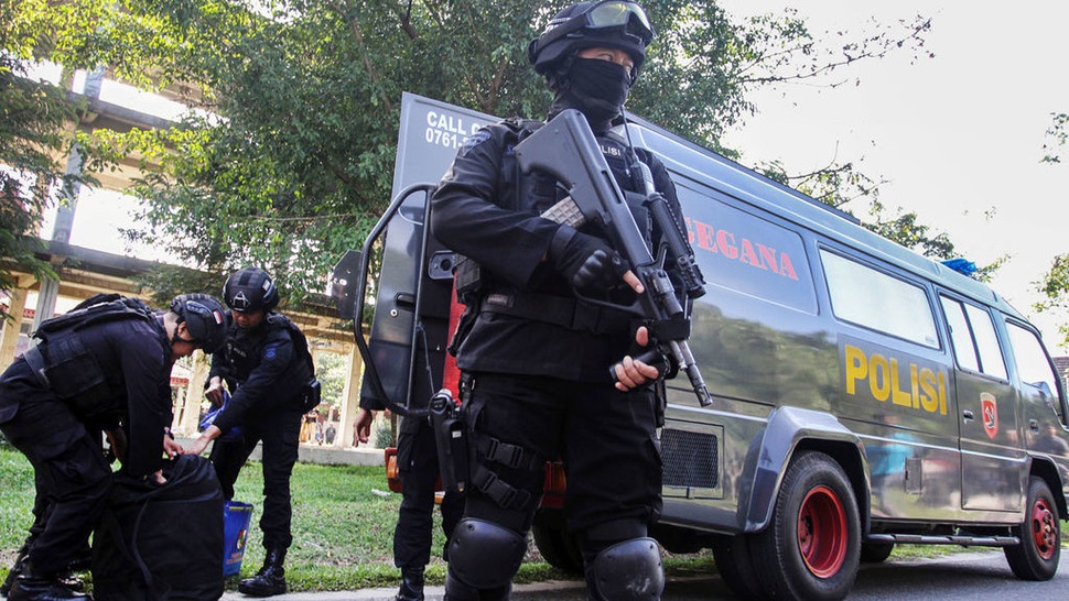 Hubungan Tersangka Teroris Unri dan Penyerang Mapolda Riau