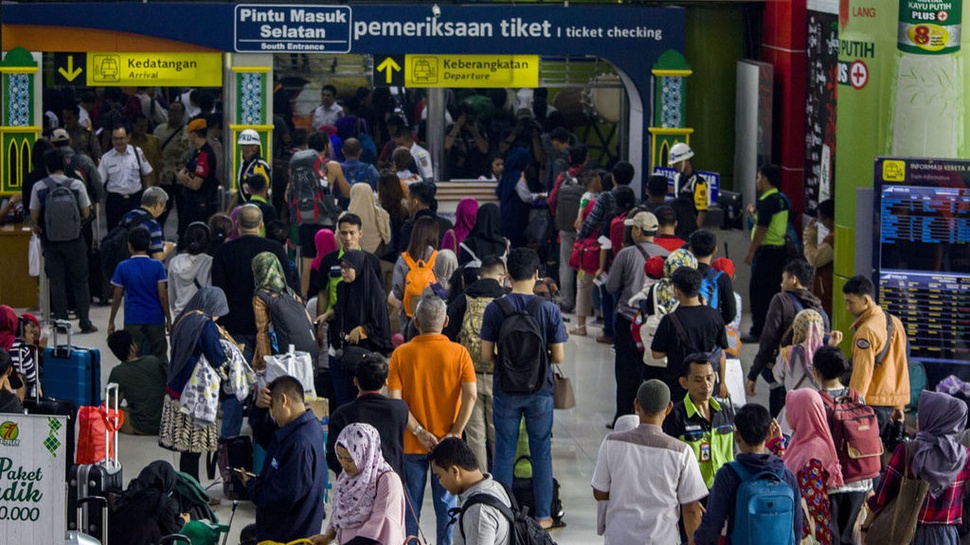 Hindari Macet, KAI: Penumpang KA Bisa Naik dari Stasiun Jatinegara