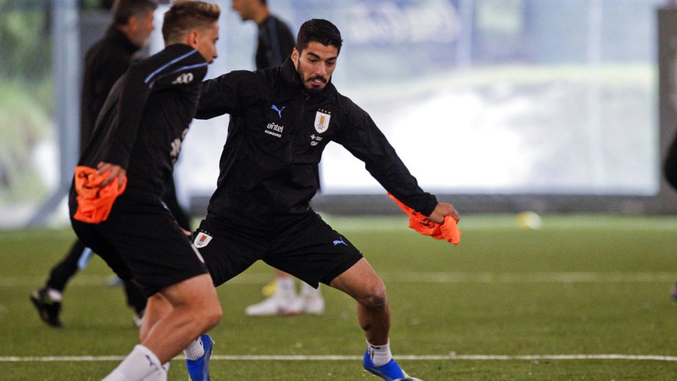 Kiper Uruguay Berharap Mohamed Salah Dapat Bermain Melawan Timnya