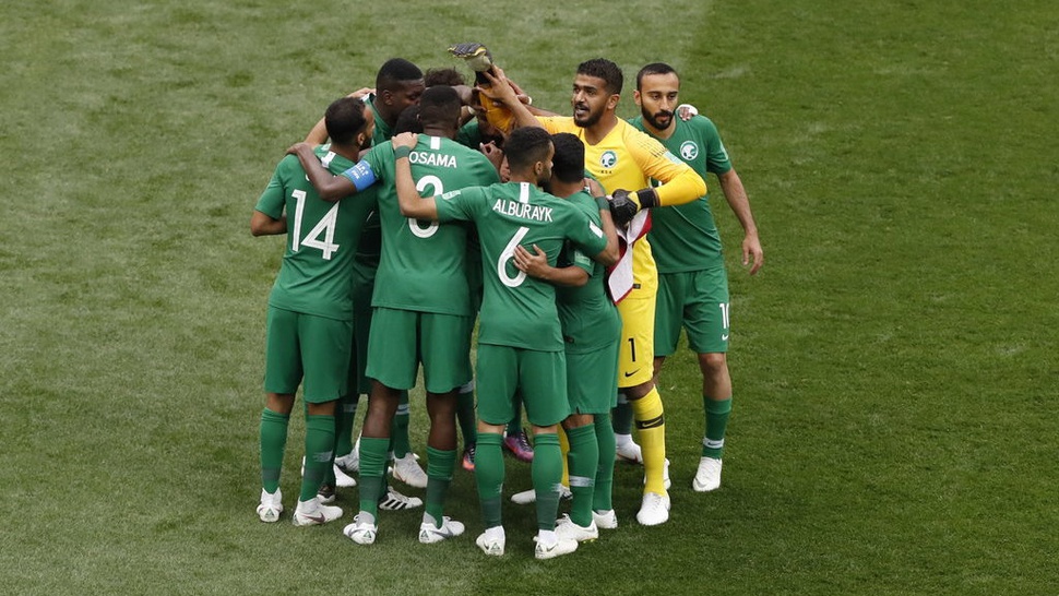 Susunan Pemain Uruguay vs Arab Saudi: Duet Suarez-Cavani Lagi