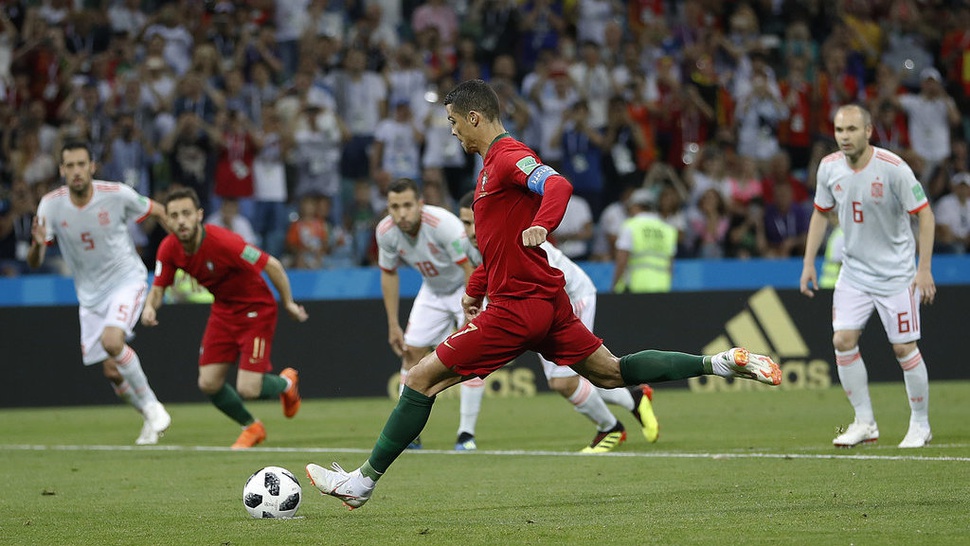 Cristiano Ronaldo Cetak Gol di Empat Piala Dunia
