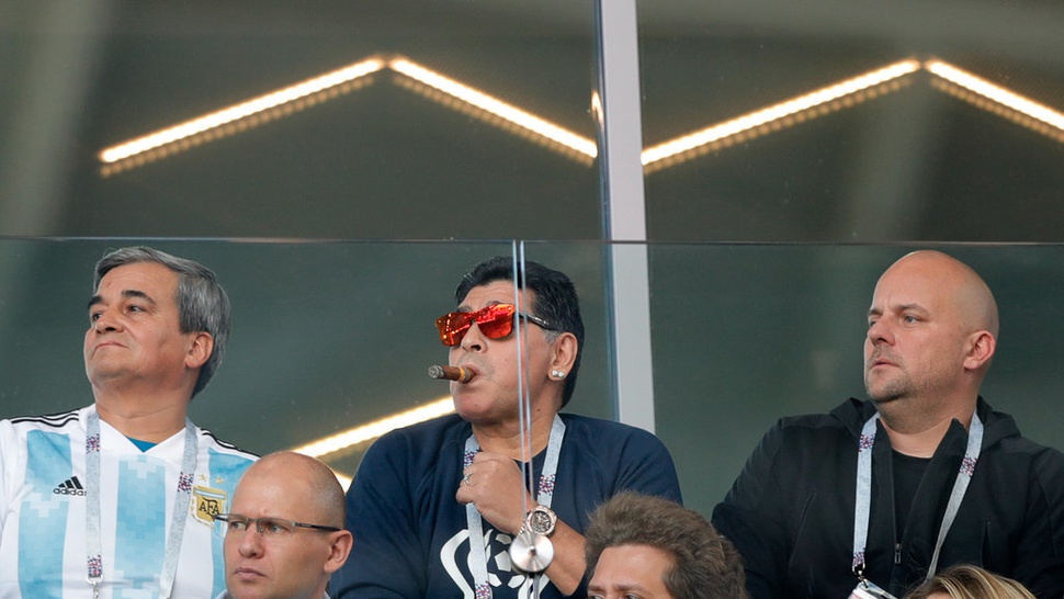 Argentina Kalahkan Nigeria, Maradona Dibawa ke Rumah Sakit