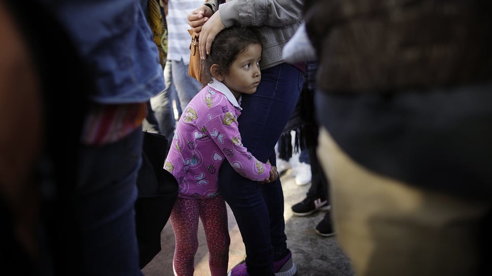 AS Perintahkan Tes DNA 3.000 Anak Imigran yang Terpisah Keluarga
