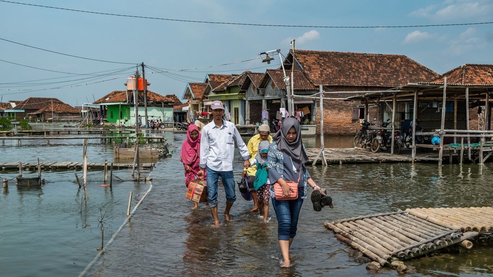 Debat Pilgub Jateng: Beda Ganjar & Sudirman Soal Solusi Banjir Rob