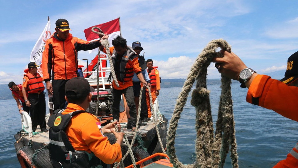 Tim SAR Perluas Pencarian 15 ABK Barokah Jaya di Perairan Indramayu