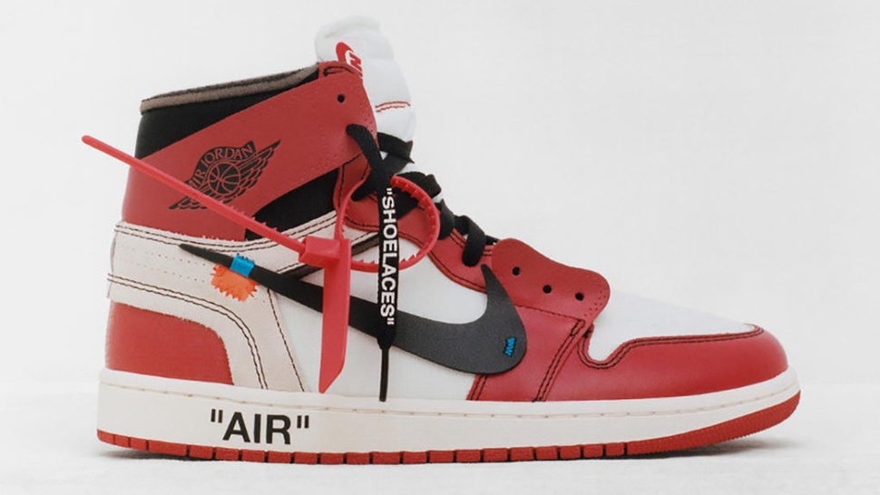 Lelang Sepatu Bersejarah Michael Jordan Terjual Rp8,2 Miliar