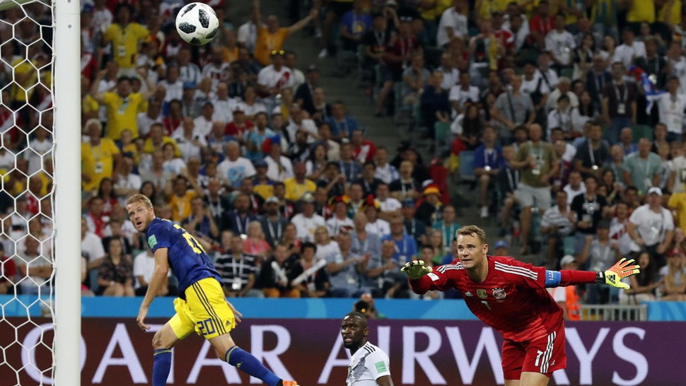 Jerman vs Swedia Babak 1: Ola Toivonen Kelabuhi Manuel Neur