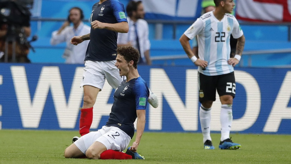 Messi sebagai False Nine Dilawan Perancis dengan Serangan Balik
