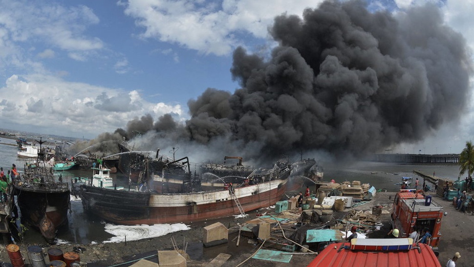 14 ABK Masih Diperiksa Soal Insiden Kapal Terbakar di Benoa Bali